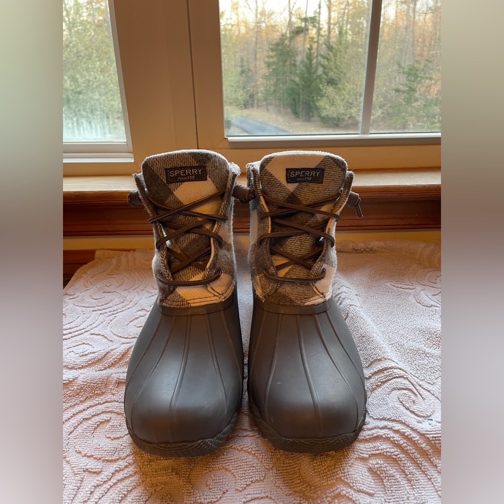 Women’s Sperry Boots